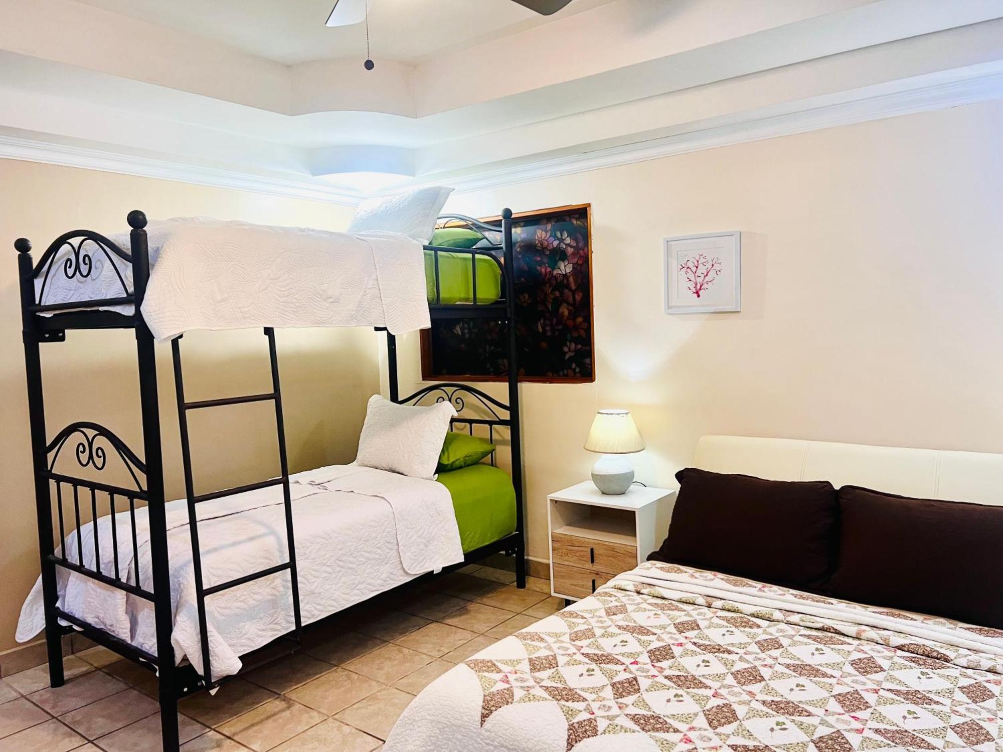 Casas Del Toro Playa Flamingo Aparthotel Buitenkant foto